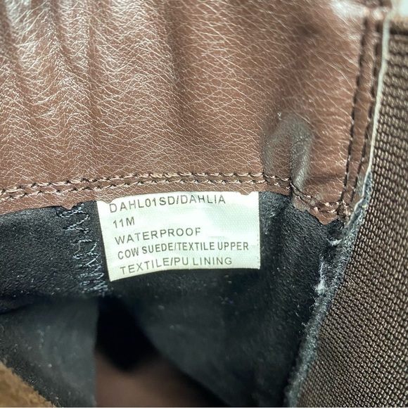 Blondo Dahlia Brown Suede Buckle Bootie 11M - Picture 11 of 14